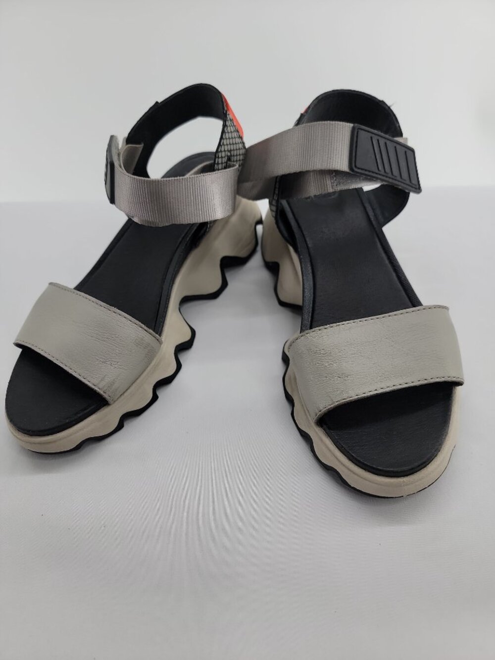 Sorel Kinetic Impact Sandals Womens 6.5 Chunky Platform Sport Beige Black - Picture 3 of 13